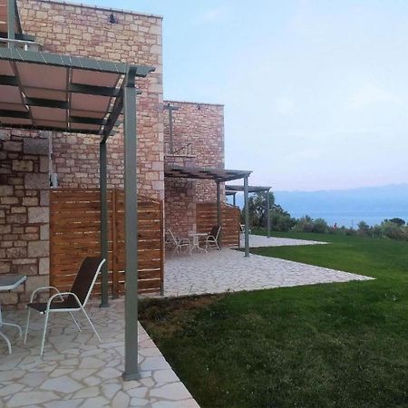 Stone Bay Houses In Messinia Kalamaki Beach Area Chrani Eksteriør bilde